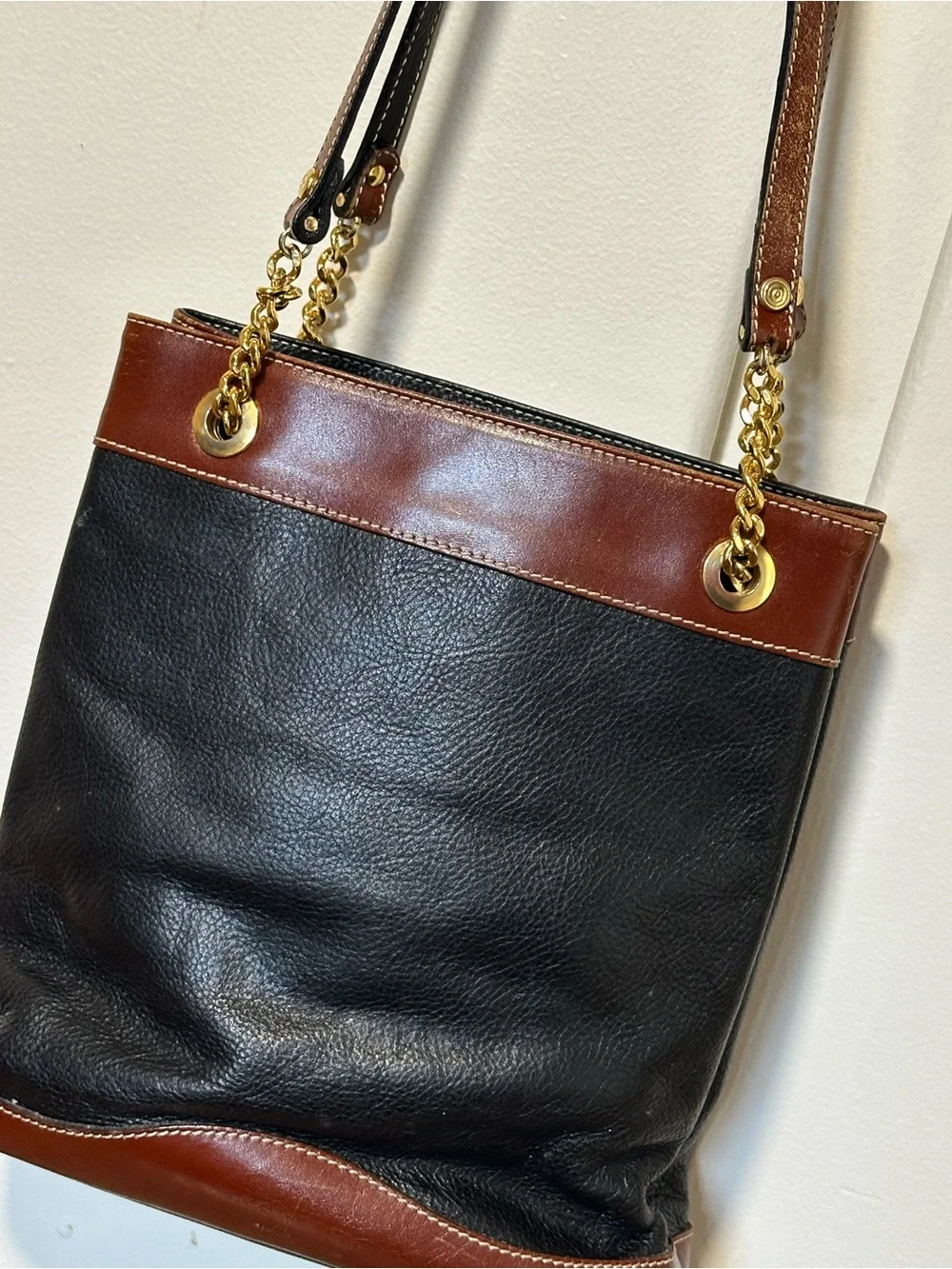 Bally Vintage Black/Brown Leather Shoulder Bag